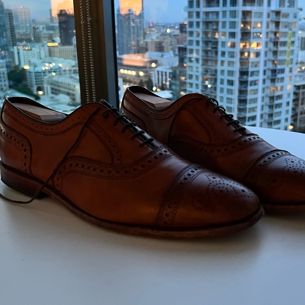 Allen Edmond Strand Cap Toe Oxford in Walnut Brown